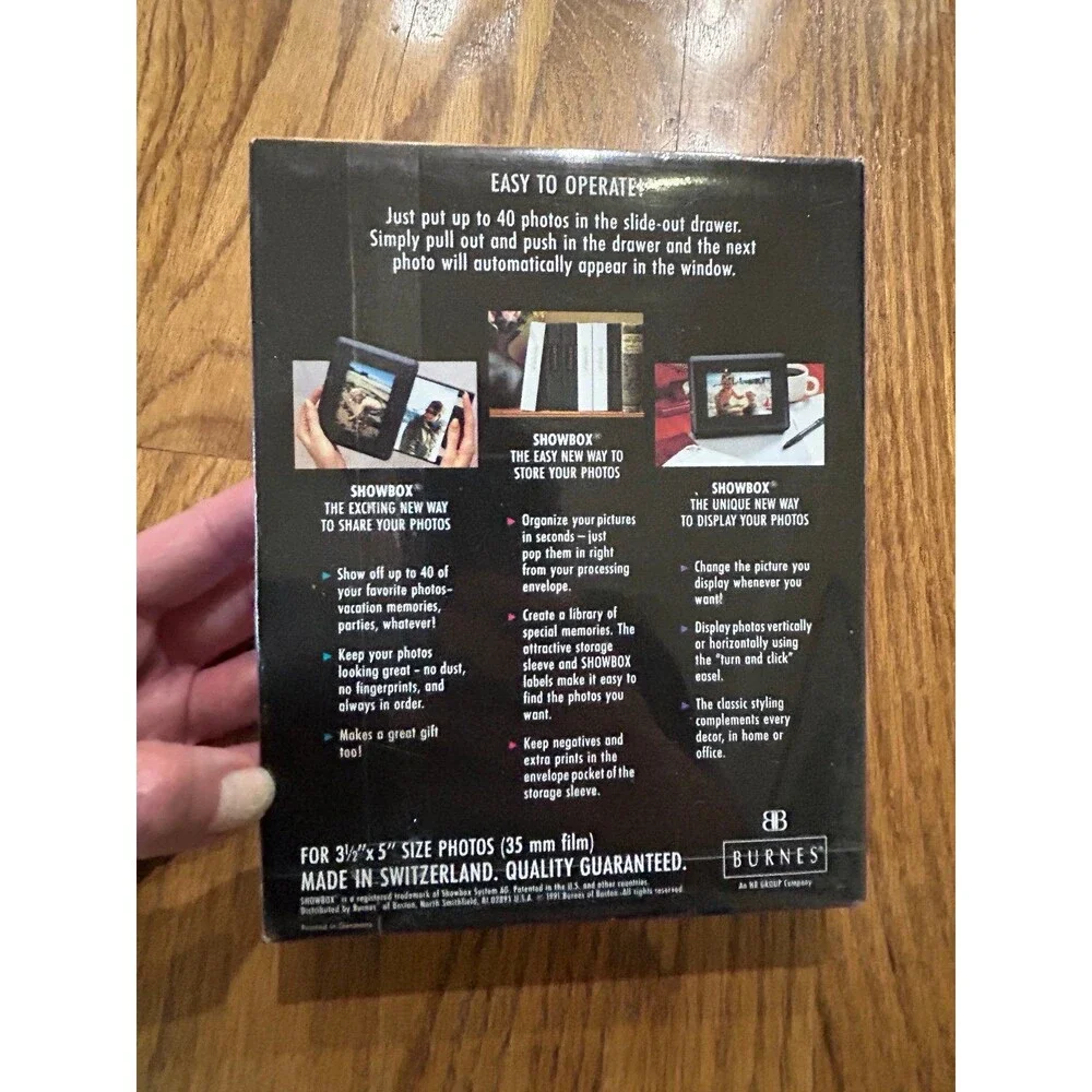 Showbox Photo Holder